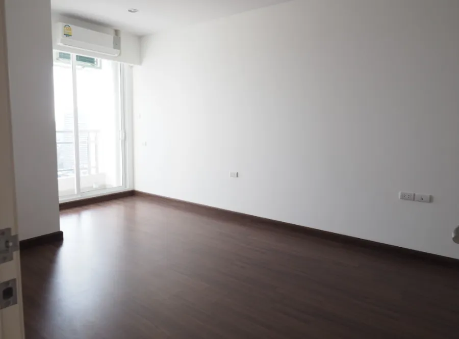 Condo for rent, Supalai Prima Riva, high floor, beautiful view, complete built-in furniture, don't wait.