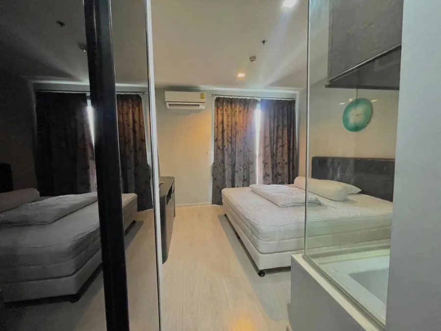 For rent: Rhythm Sukhumvit 44/1, ready to move in, 16th floor, beautiful view, great price, you'll regret it later.