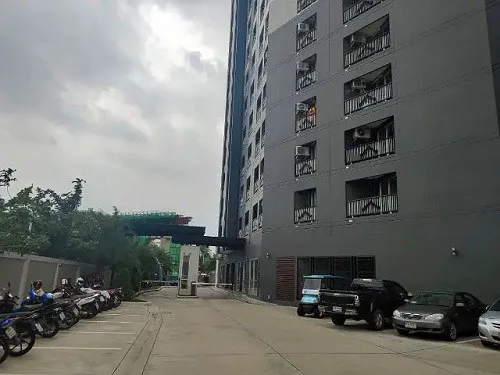 ให้เช่า Assakarn Place Srinakarindra ห้อง STUDIO เฟอร์นิเจอร์ครบ เตียงใหญ่นอนสบายมาก จองด่วนๆ
