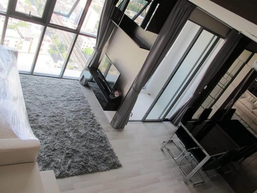 ขาย ให้เช่า Ideo Mobi สุขุมวิท ห้อง DUPLEX วิวสวย ตกแต่งอย่างดี Buit-In จัดเต็ม จองก่อนได้ก่อนเลยจ้า