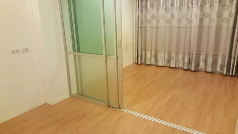 Condo for sale Lumpini Ville Lasalle - Bearing, 1 bedroom, 1 bath, 4th floor, very cheap.
