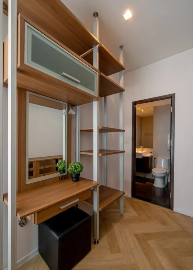 ขาย ให้เช่า คอนโด Noble Remix ห้องแต่งสวย เรียบหรู มี Walk-In Closet ในตัว ดีแบบนี้จองด่วนๆ