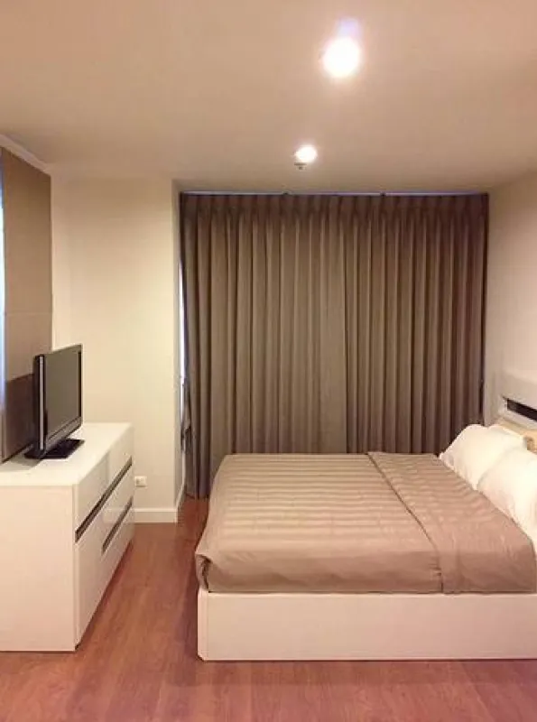 Rent One X Sukhumvit 26 room like new, fully furnished, very beautiful room, hurry