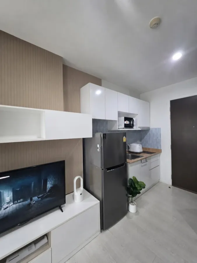 Condo for rent, The Prodigy Phetkasem 62. Nice room, spacious living area, complete amenities. Move in soon!
