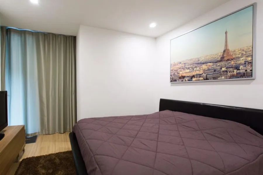 Condo for sale or rent, Apus (Pattaya Central), decorated in modern style, with jacuzzi, swimming pool view, don't miss it.