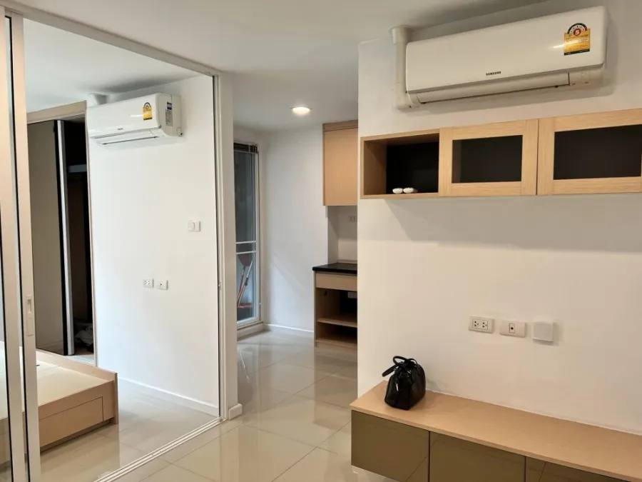 ขาย JW Condo @ Donmuang 1 ห้องนอน 1 ห้องน้ำ เฟอร์นิเจอร์ภายในห้องครบ ซื้ออยู่เองก็คุ้ม จองเลยจ้า