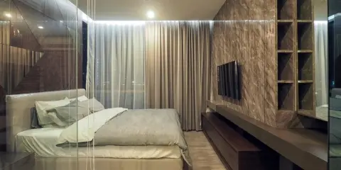 ขาย The Room Sukhumvit 69 ห้องกว้างขวางมาก ตกแต่งบิวท์อินอย่างดี มีสไตล์น่าอยู่สุดๆ พลาดแล้วจะเสียใจ