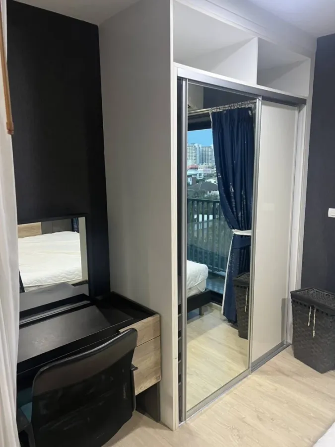 For rent: Fuse Miti Sutthisan - Ratchada, beautiful room, furnished as shown in the picture.