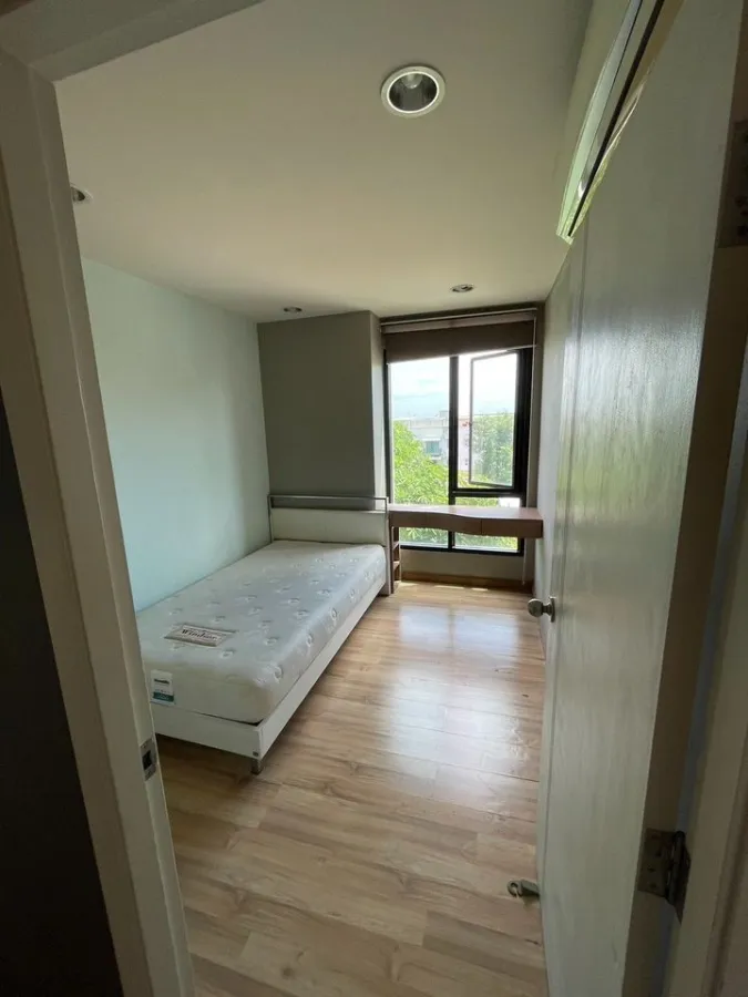 Condo for sale, Premio by Premium Place, nice room, well proportioned, fully furnished, 5th floor, the weather is not hot, not baked, book now.