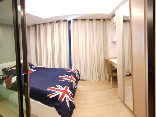 For rent, 88 The Terminal Sirindhorn Pinklao, fully furnished, high floor, ready to move in. Don't wait.