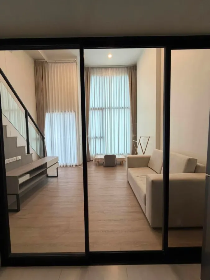 For rent: Origin Plug & Play Nonthaburi Station, a two-story unit, ready to move in, with a beautiful view. Don't miss out!