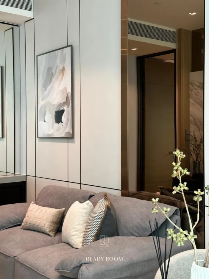 Condo for rent 28 Chidlom, beautifully decorated room. Fully built-in furniture Let me tell you, you definitely shouldn't miss it.