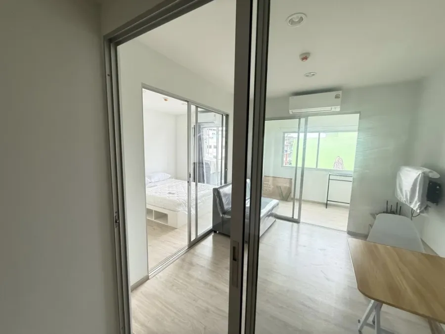 For rent: SENA Kith MRT–Bangkae Phase 2. Rooms are partitioned into separate, clearly defined zones. Great price! Book now!