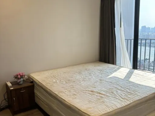 For sale: Chapter One Flow Bang Pho, high floor, river view, complete with furniture and electrical appliances. Hurry and reserve now.