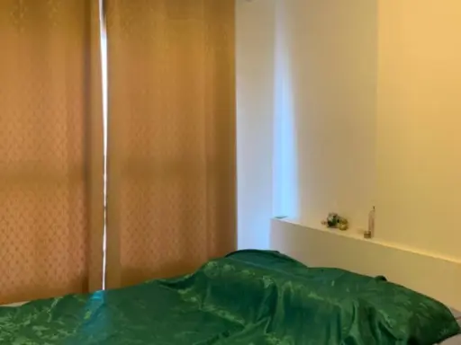 For sale, for rent, The Trust Condo Ngamwongwan, 10th floor, comes with complete furniture and electrical appliances. Reserve now.