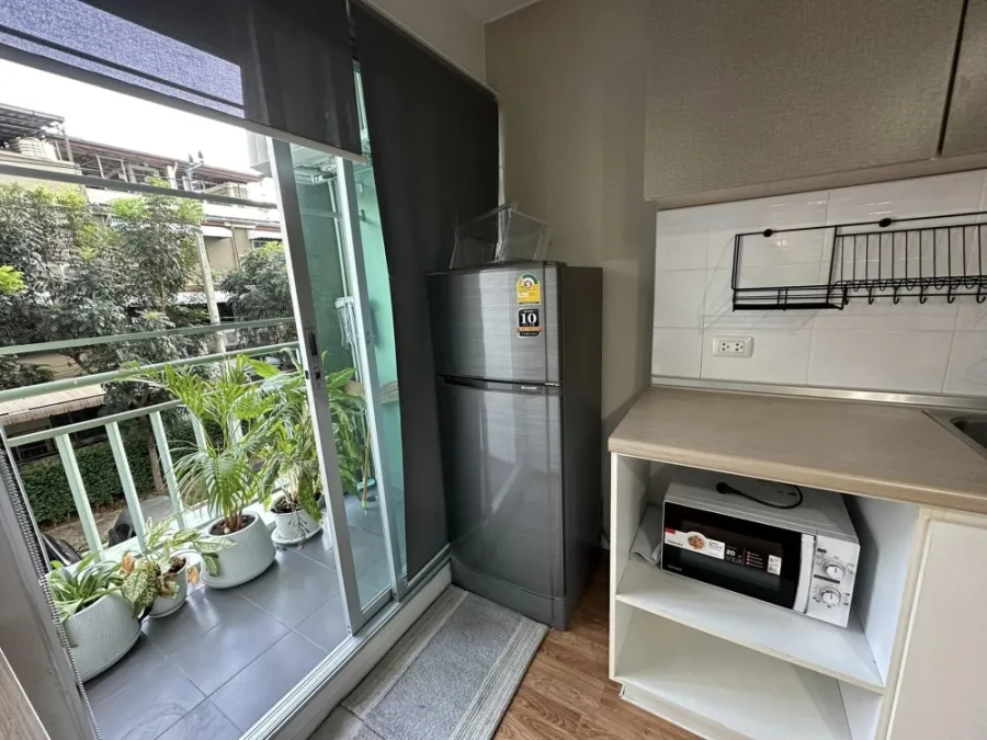 Condo for rent, Lumpini Nawamin Sri Burapha, separate glass partitioned room. Decorated beautifully and livable You can't miss it.
