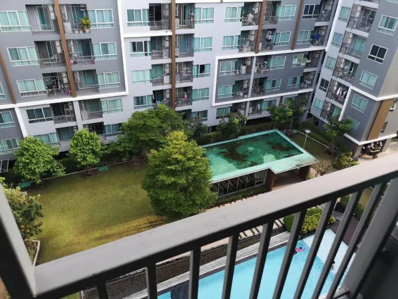 Urgent sale ** Hallmark Condo, Chaengwattana, 34.5 sq m., 8th floor, very beautiful decoration, very good price, 2.6 million baht!!