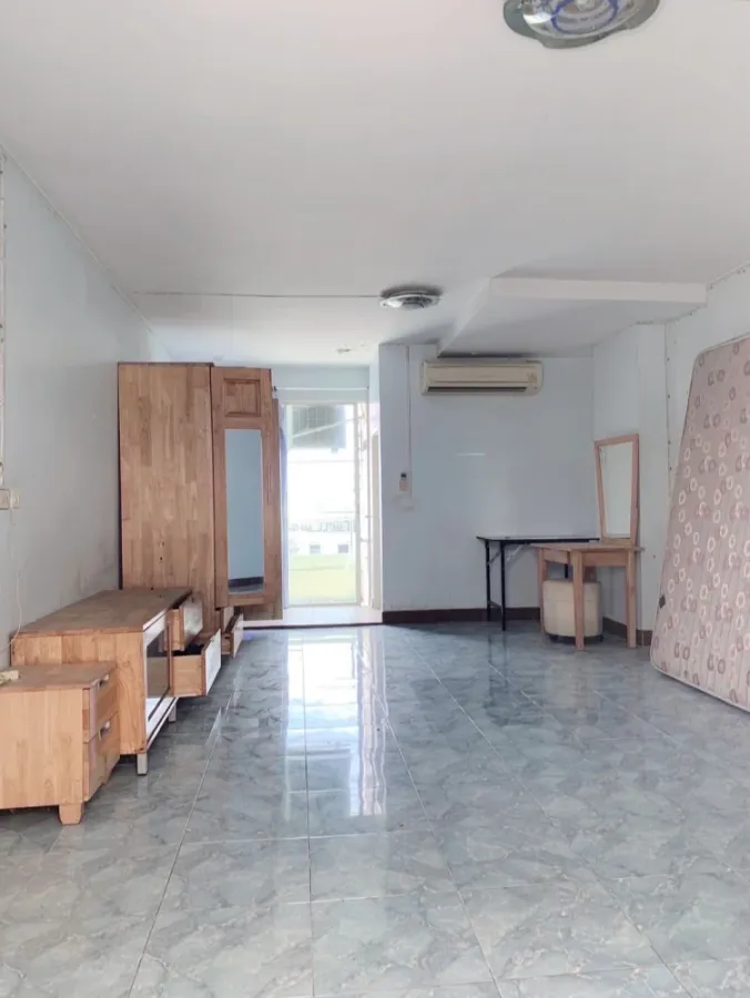 Condo for sale: Phayapirom Regent Taksin-Sathorn, spacious room, nice to live in, not too high floor, reserve now!