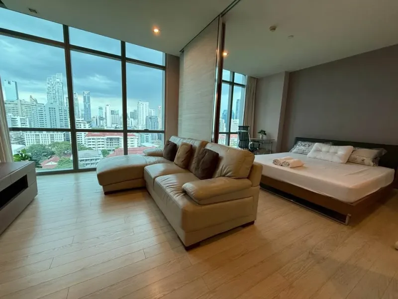 ให้เช่าคอนโด The Room Sukhumvit 21 ห้องพร้อมอยู่ พื้นที่ใช้สอยจุใจ รีบมาจองเลย อย่าพลาดเด็ดขาด