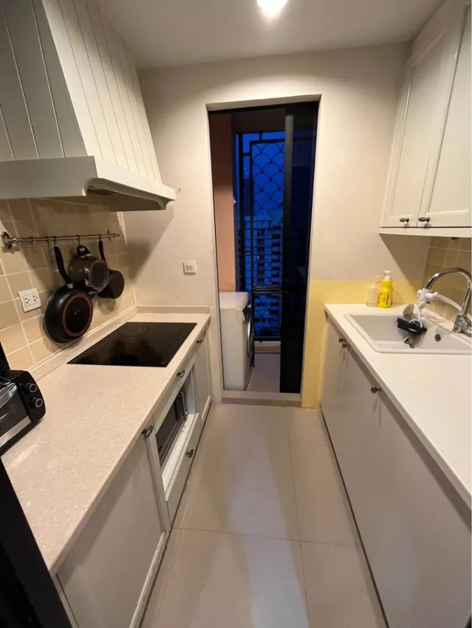 Condo for sale, The Crest Phahonyothin 11, 2 bedrooms, 2 bathrooms, fully furnished, ready to decorate, reserve now, don't miss it.