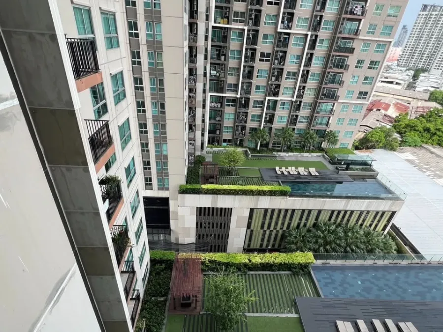 For sale or rent: Fuse Chan-Sathorn, 1 bedroom, 1 bathroom. Spacious room. Book now!
