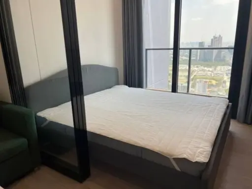 Condo for rent, One Nine Five Asoke-Rama 9, complete with electrical appliances. Beautiful room, ready to move in. Don't wait.