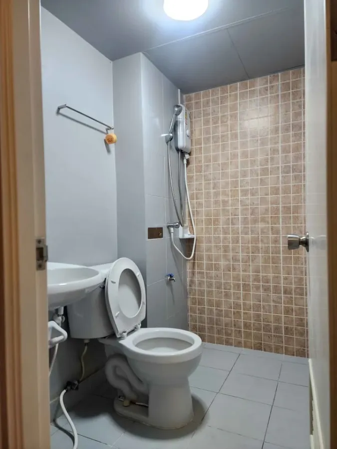 Condo for rent, Lumpini Township Rangsit Klong 1. Spacious and comfortable room, fully furnished. Book now!