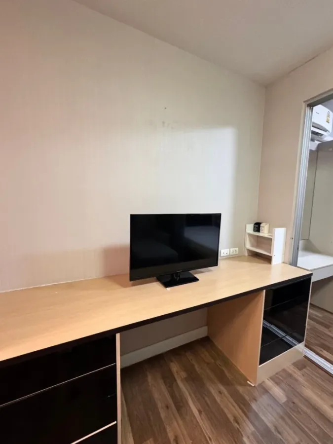 Urgent sale! A Space Me Sukhumvit 77 condo, ready to move in, clearly partitioned rooms, amazing price. You can't miss this!