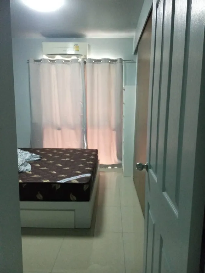 For sale or rent A Space Asoke-Ratchada, spacious room, comfortable and fully furnished, book now, don't miss it.