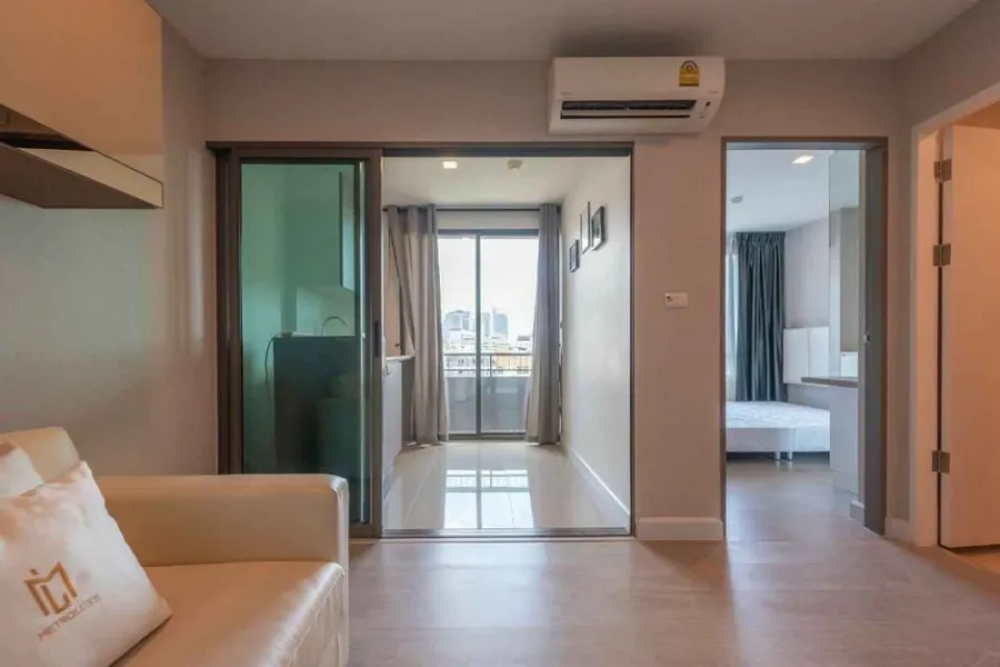 For Sale Metro Luxe Ratchada, Building C, Floor 7, good location, convenient transportation, don't wait, hurry up to be the owner!!