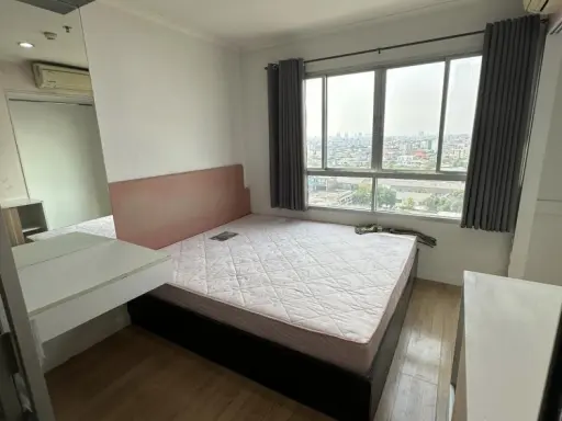 For sale Lumpini Ville Lat Phrao-Chokchai 4 Breathtaking city view Decorated with a complete set of furniture. Don't miss out. Hurry and reserve.