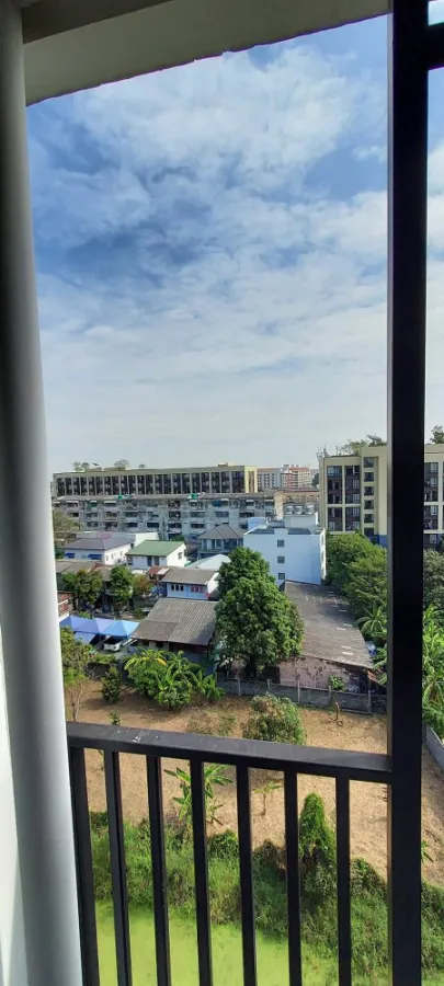 For rent, Reach Phaholyothin 52, clear view, not hot room, full built-in furniture, hurry to book