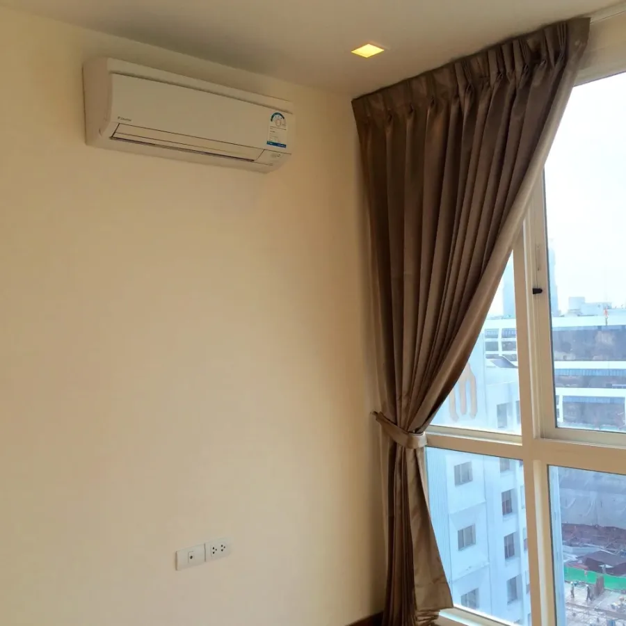 For sale, for rent, wish @ samyan, 19th floor, good view, fully furnished, ready to move in with your bags.