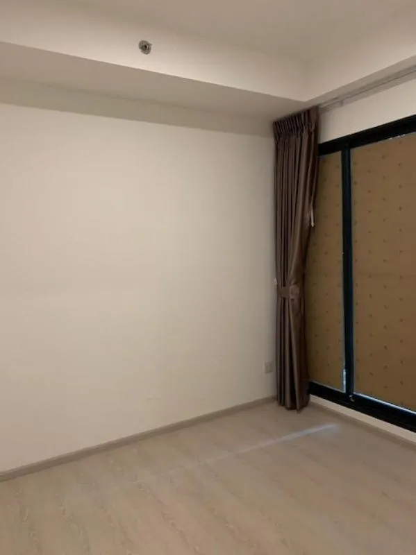 For rent Knightsbridge Phaholyothin-Interchange. The room is very new, fully furnished, full facilities.
