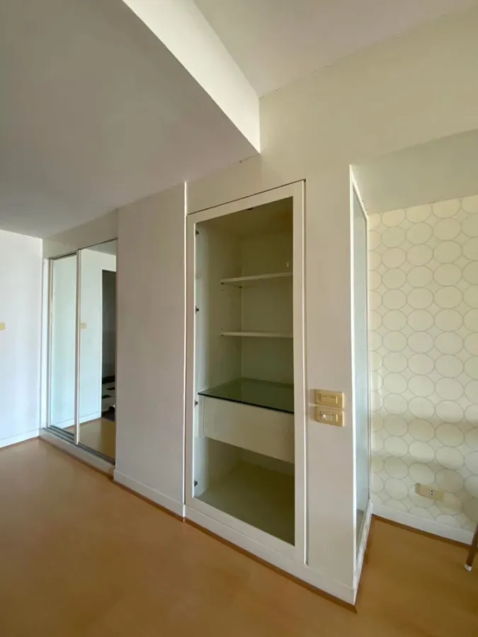 Sell / rent Supalai Park Phaholyothin 21, 28th floor, north, new room, good condition, fully furnished, book now.