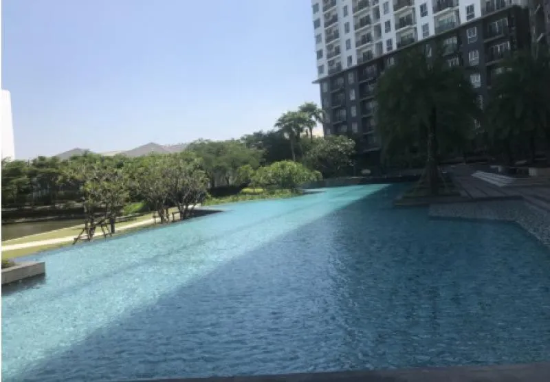 ขายด่วน!! The Parkland Srinakarin Lakeside ชั้นบนสุด ไม่พลุกพล่าน วิวสวย เฟอร์ครบ พร้อมอยู่ รีบเลย!!