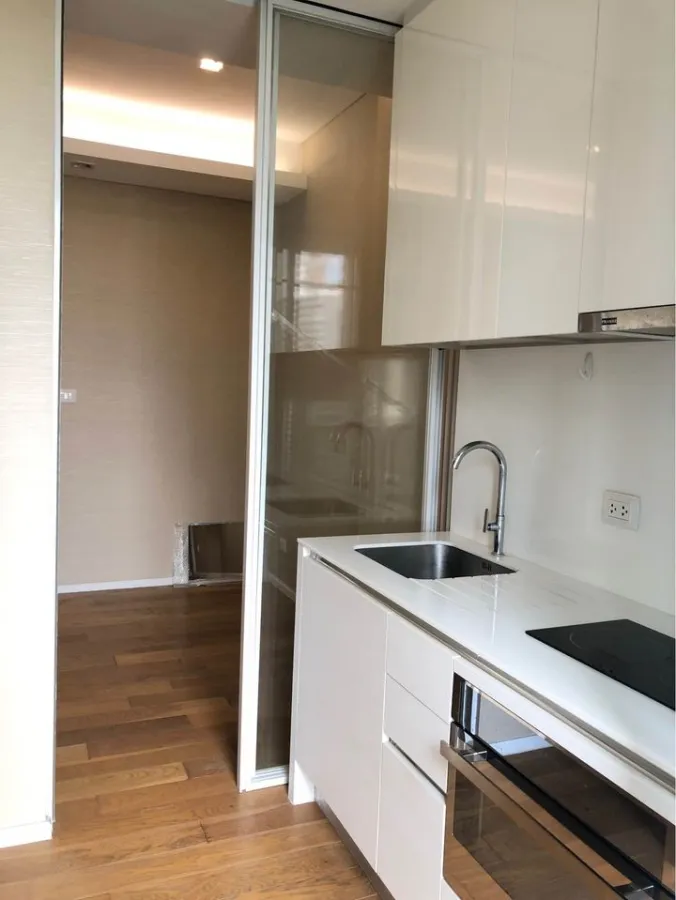 For sale: The Saint Residences, 8th floor, swimming pool view, no tall buildings blocking the view. Interested in owning one? Hurry and reserve now! U