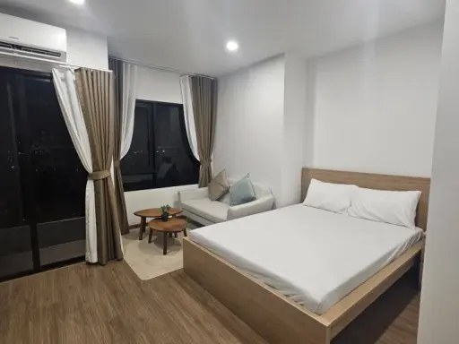 For rent: The Livin Phetkasem 37, corner unit, quiet area, fully furnished with all appliances. Don't miss out!