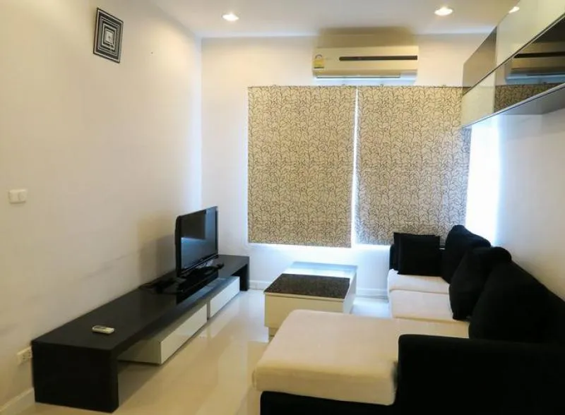 Wowให้เช่า Q House สาทร ตกแต่งสไตเจ้าหญิง หรูหราสุดๆ ห้องนั้งเล่นกว้าง ผนังลายสวยหรู ห้ามพลาดเด็ดขาด