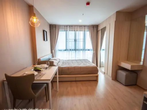 Urgent for rent !! Ideo O2 Condo, beautifully decorated room, warm tone, with a large central area, book now !!