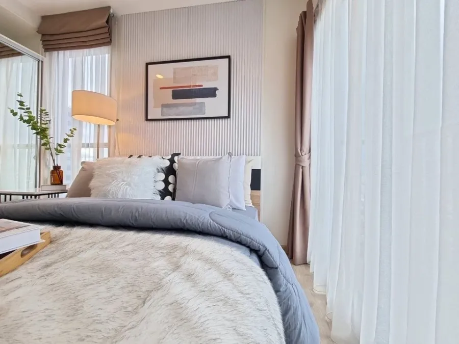 Condo for sale, Fuse Miti Ratchada-Sutthisan, corner room, good view, decorated in white tones, very inviting, book now.