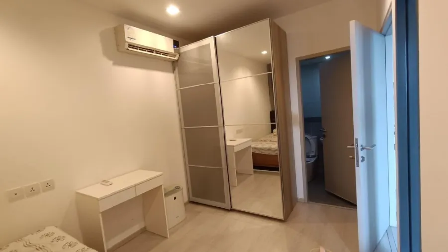 ให้เช่า Ideo Mobi Sathorn-Taksin ชั้น 20 วิวโล่ง มาพร้อมเฟอร์นิเจอร์ครบครัน อยู่แล้วสบายใจ จองเลย