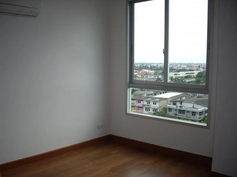 FOR RENT เดอะ พาร์คแลนด์ รัชดา - ท่าพsะ ห้องกว้างๆ ชั้น7 วิวสระน้ำไปอีก ตำแหน่งดีขนาดนี้ไม่จองได้ไง
