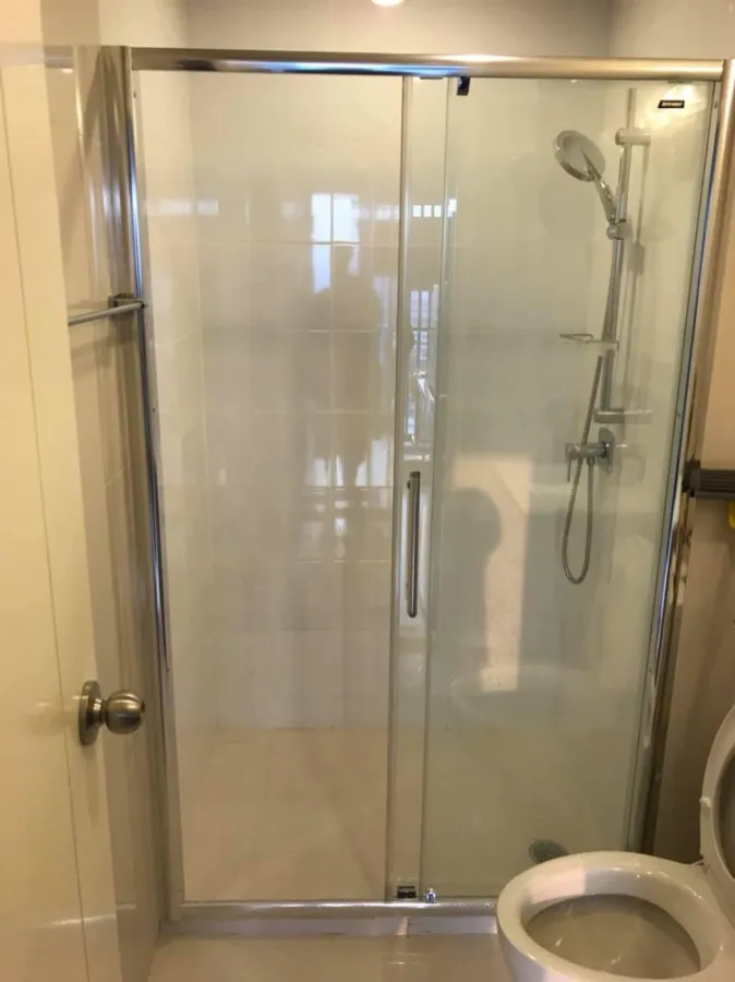 For rent!! Condo Fuse Chan-Sathorn (corner room), new room, complete with furniture and electrical appliances, ready to move in, don't miss it!!