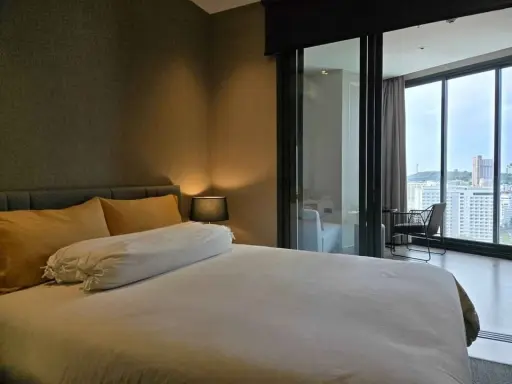 ขาย EDGE Central - Pattaya ห้องน่าอยู่ มาพร้อมเฟอร์นิเจอร์ครบครัน ทำเลดี เห็นวิวสวย จองเลยตอนนี้ images