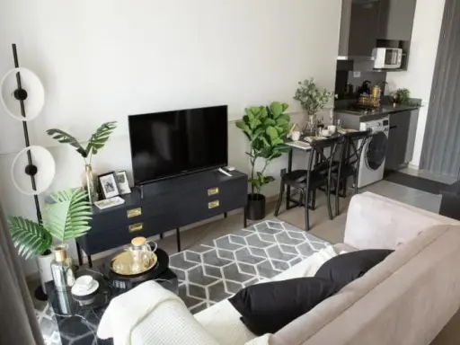 Condo for rent, Ashton Asoke, beautiful room, tight furnishings, very easy to travel, close to MRT, near BTS, book now, don't wait.
