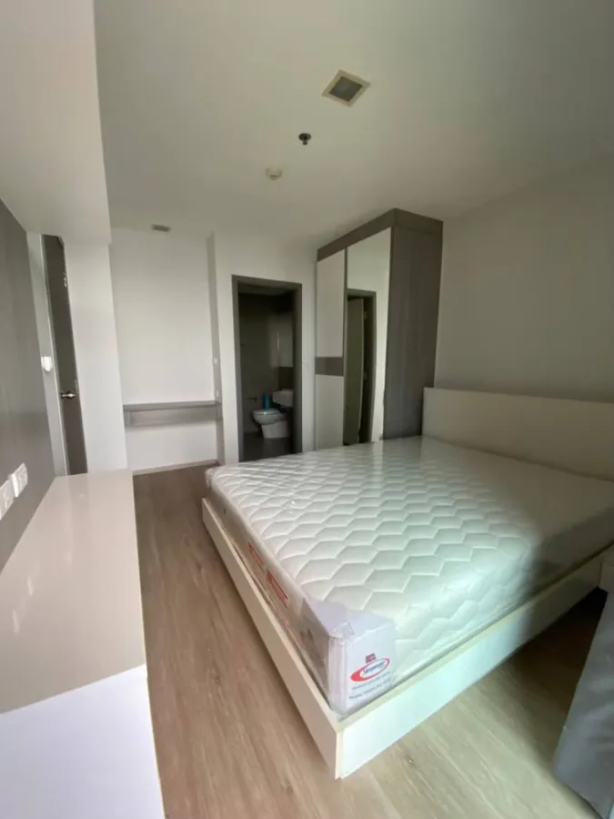 Condo for sale, Grene Chaengwattana, fully furnished, livable, east facing, cute price, reserve now.