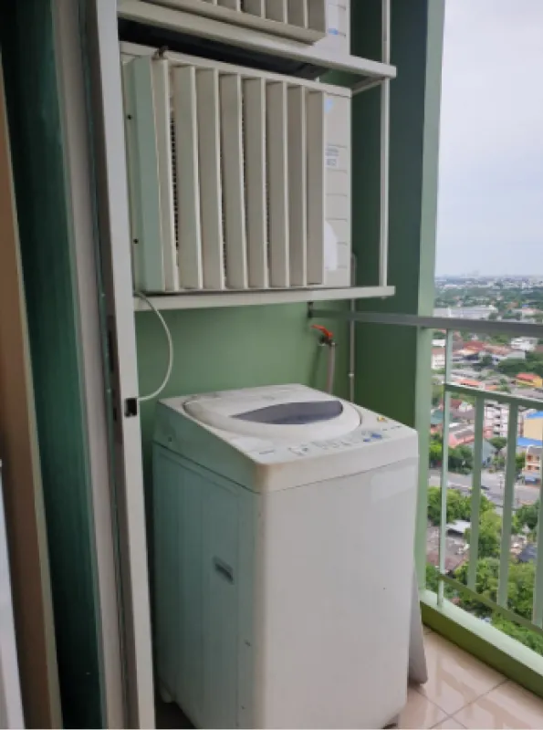 For rent, LPN Place, Srinakarin-Huamark Station, high floor, good view, near Airportlink, do not miss.