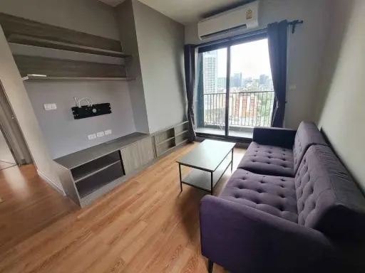 For sale: Chapter One Midtown Lat Phrao 24, 2 bedrooms, 2 bathrooms, fully built-in furniture, reserve now.