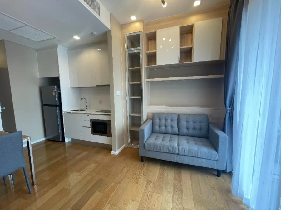 For rent!! Condo The Saint Residences, 34th floor, Building C, fully furnished. Ready to move in. Don't miss it!!